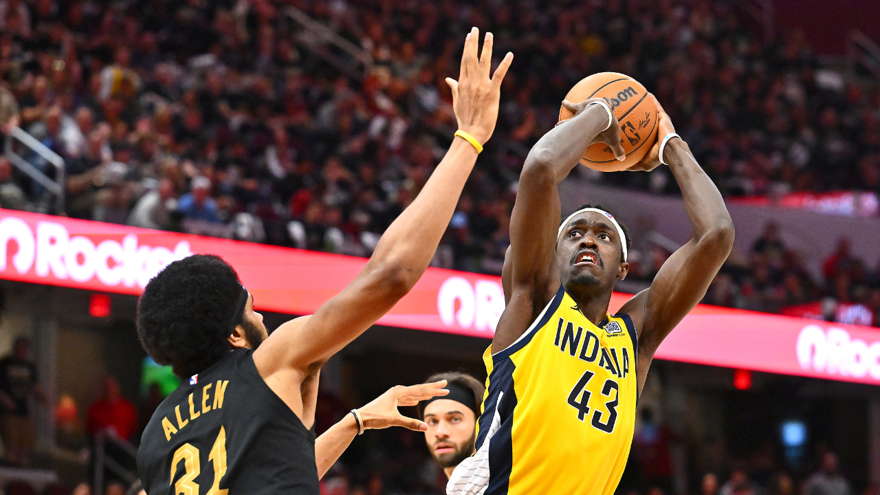  西亚卡姆重返赛场，大比分获胜首场状态出色，C9观众沸腾！观众掌声雷动